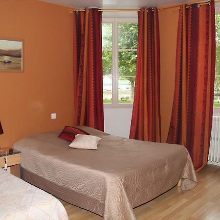 Aux Trois Rois Hotel Pont-Sur-Yonne Eksteriør billede