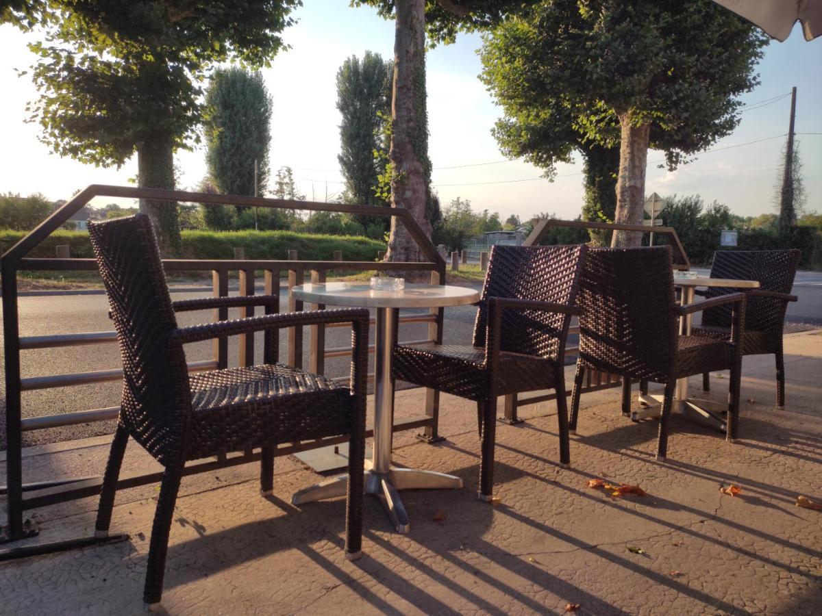 Aux Trois Rois Hotel Pont-Sur-Yonne Eksteriør billede