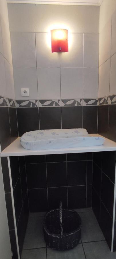 Aux Trois Rois Hotel Pont-Sur-Yonne Eksteriør billede