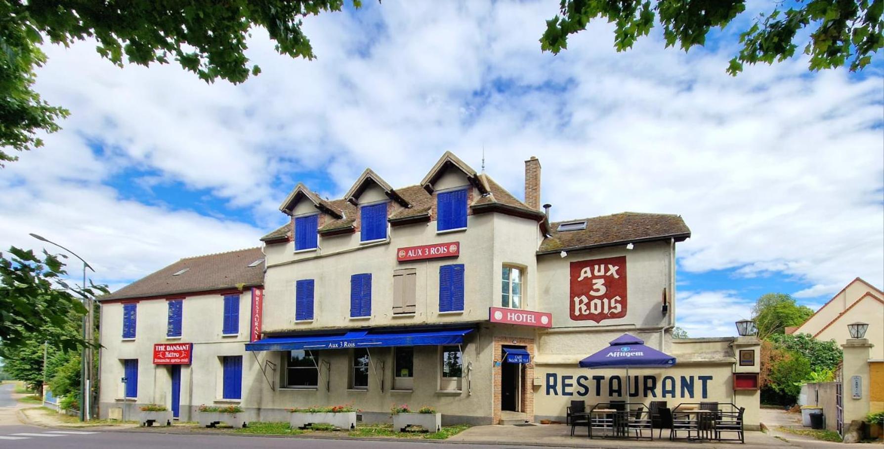 Aux Trois Rois Hotel Pont-Sur-Yonne Eksteriør billede