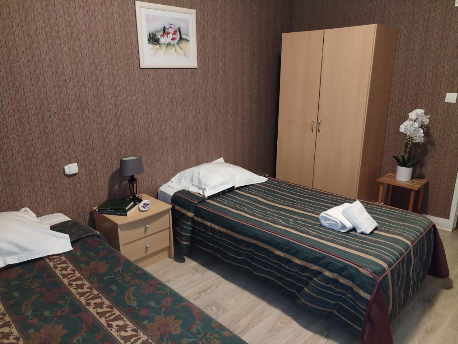 Aux Trois Rois Hotel Pont-Sur-Yonne Eksteriør billede