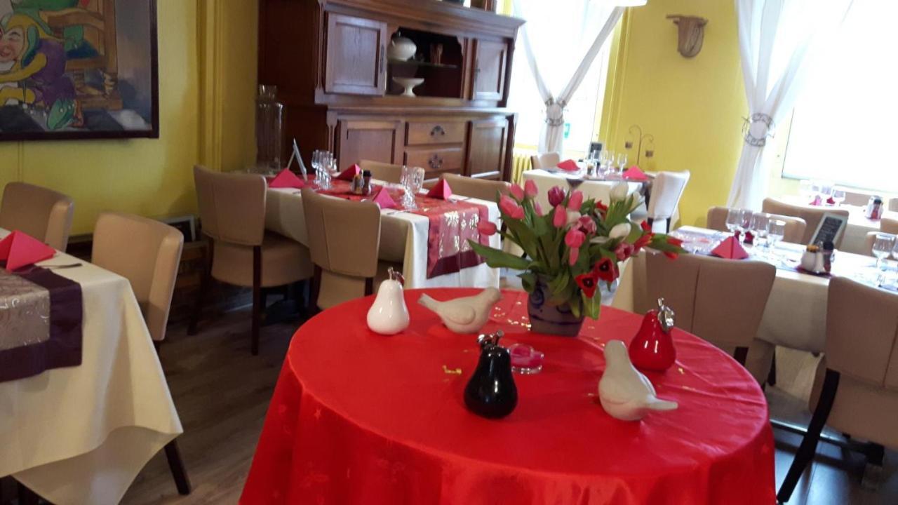 Aux Trois Rois Hotel Pont-Sur-Yonne Eksteriør billede